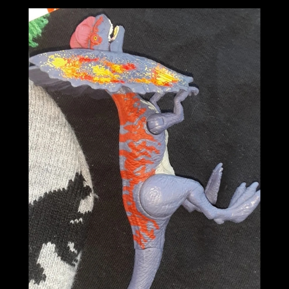 Dinosaur Winter Hat and 6 Dinosaur Toy Bundle - Picture 11 of 12